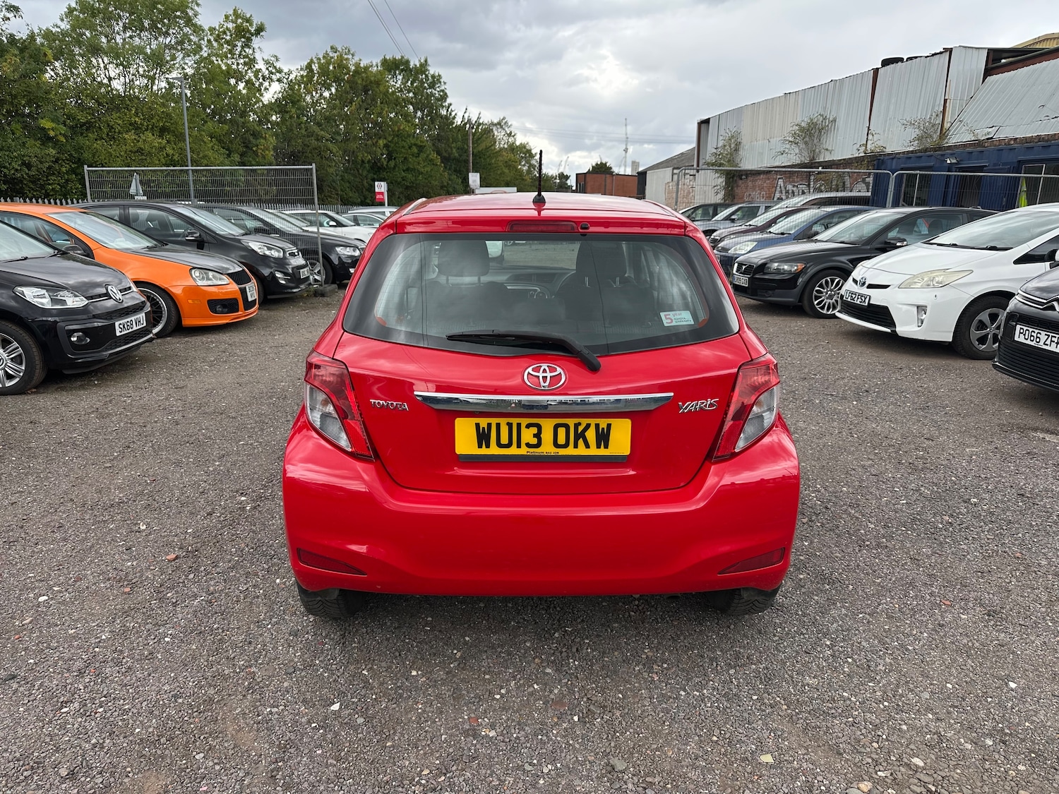 Used Toyota Yaris 2013 for sale - 76469138: Photo 4