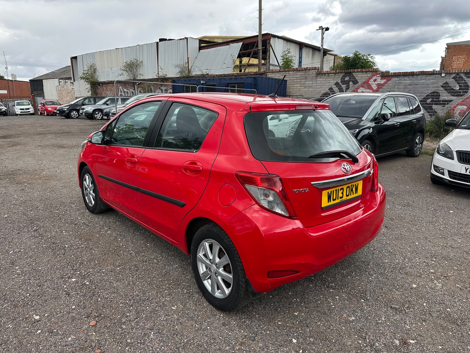 Used Toyota Yaris 2013 for sale - 76469138: Photo 5