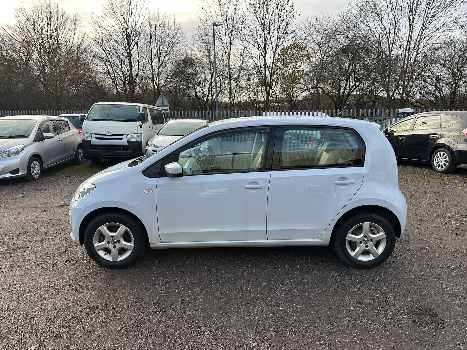 Used Volkswagen up! 2025 for sale - 77037503: Photo 6