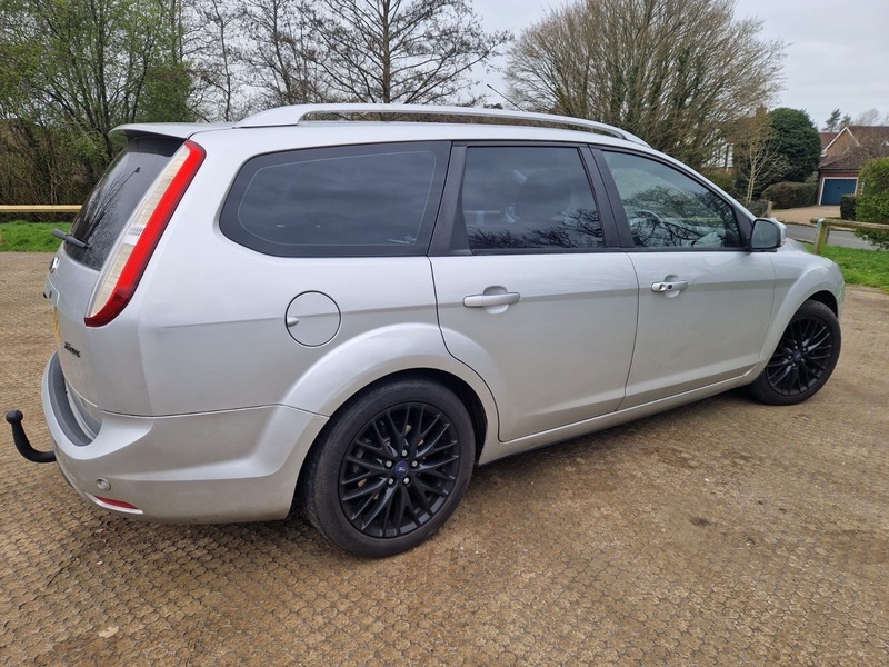 Used Ford Focus 2010 for sale - 77968090: Photo 11