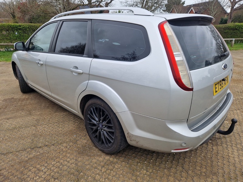 Used Ford Focus 2010 for sale - 77968090: Photo 6