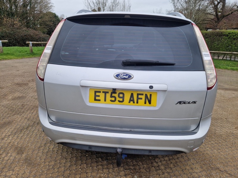 Used Ford Focus 2010 for sale - 77968090: Photo 7