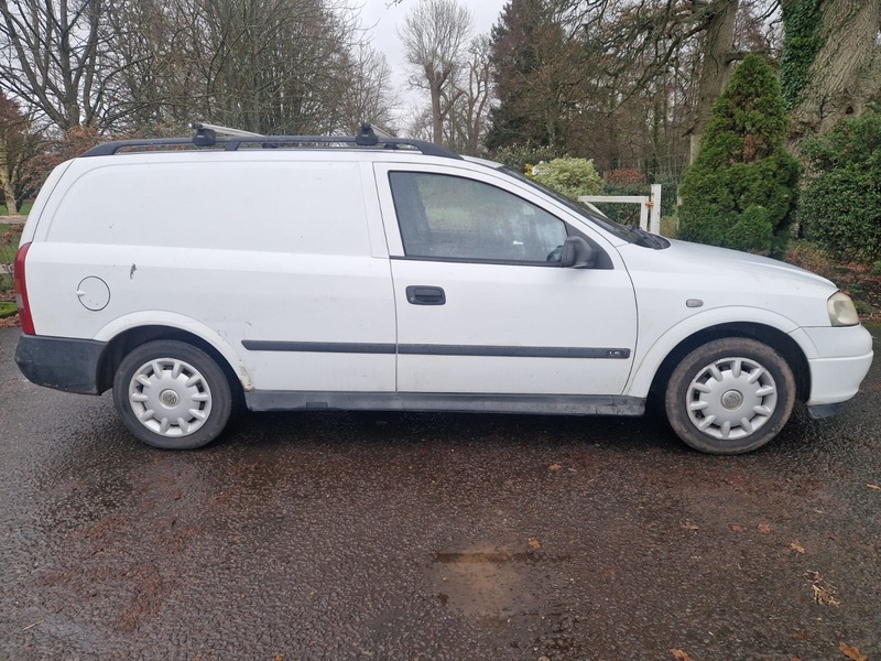 Used Vauxhall Astra Van 2003 for sale - 76941697: Photo 20