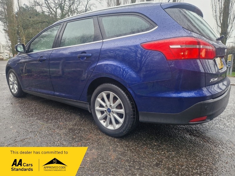 Used Ford Focus 2015 for sale - 77653040: Photo 4