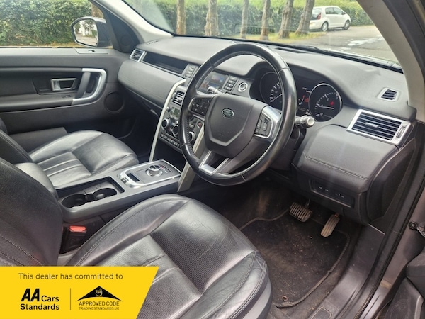Used Land Rover Discovery Sport 2015 for sale - 76292259: Photo 16