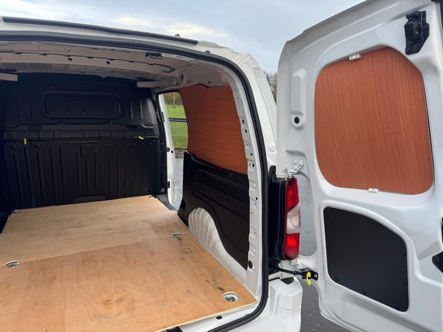 Used Vauxhall Combo 2023 for sale - 77735728: Photo 11