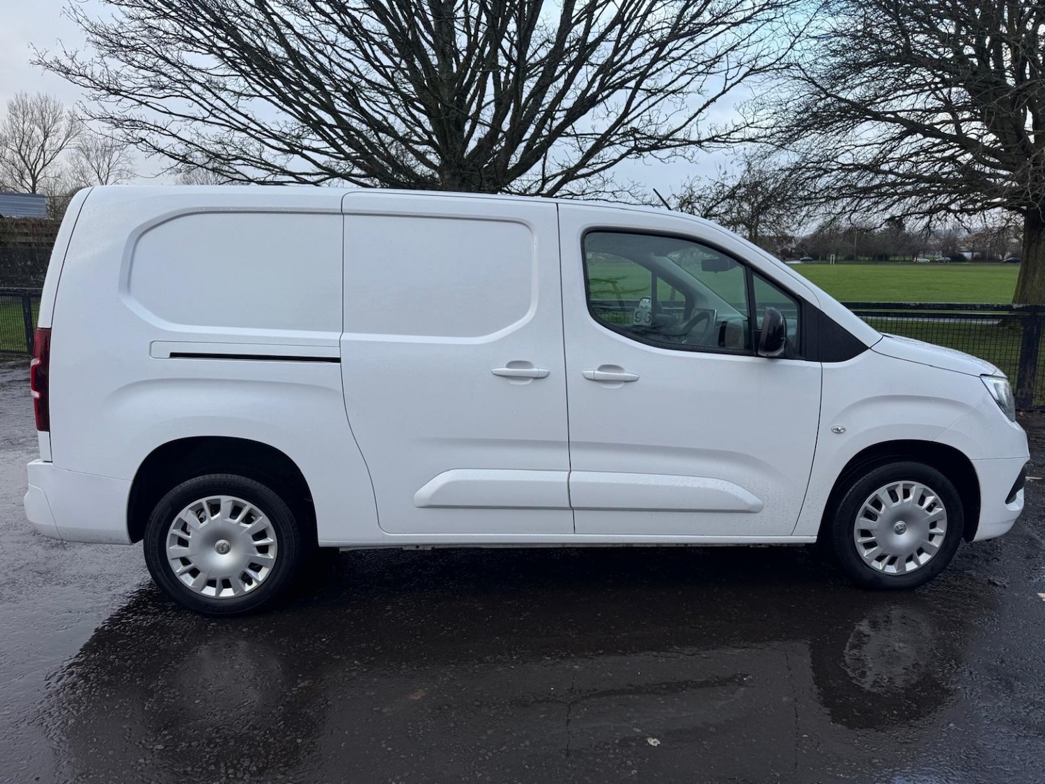 Used Vauxhall Combo 2023 for sale - 77735728: Photo 2