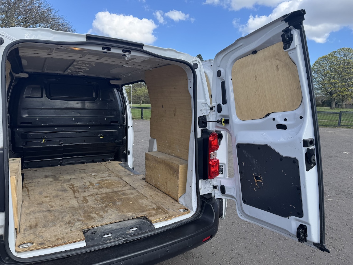 Used Citroen Dispatch 2023 for sale - 78201988: Photo 13