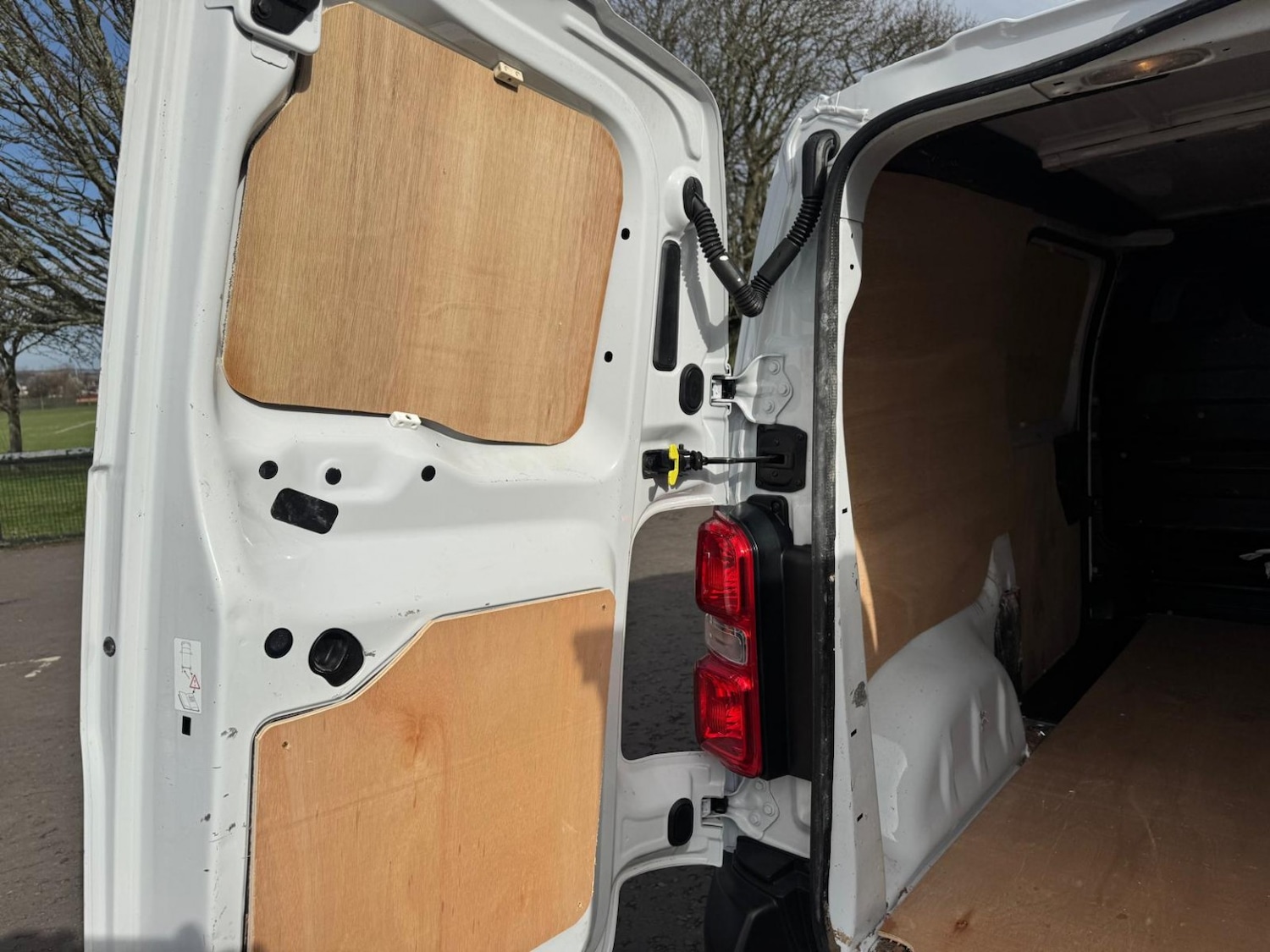 Used Peugeot Expert 2023 for sale - 77954024: Photo 10