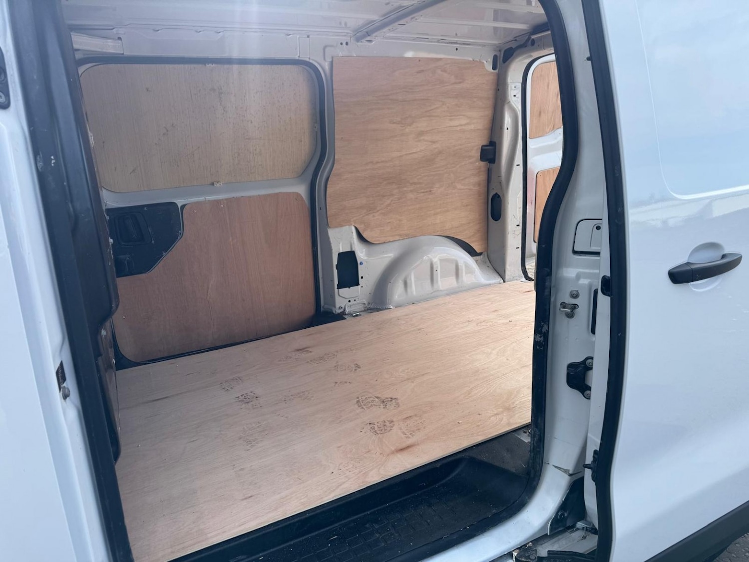 Used Peugeot Expert 2023 for sale - 77954024: Photo 12