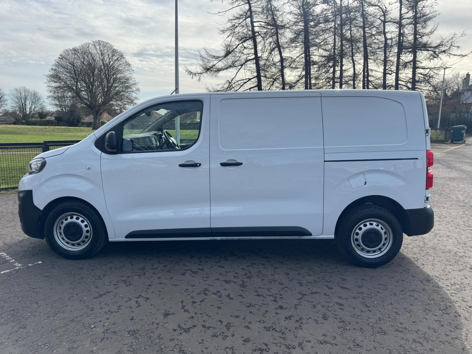 Used Peugeot Expert 2023 for sale - 77954024: Photo 4