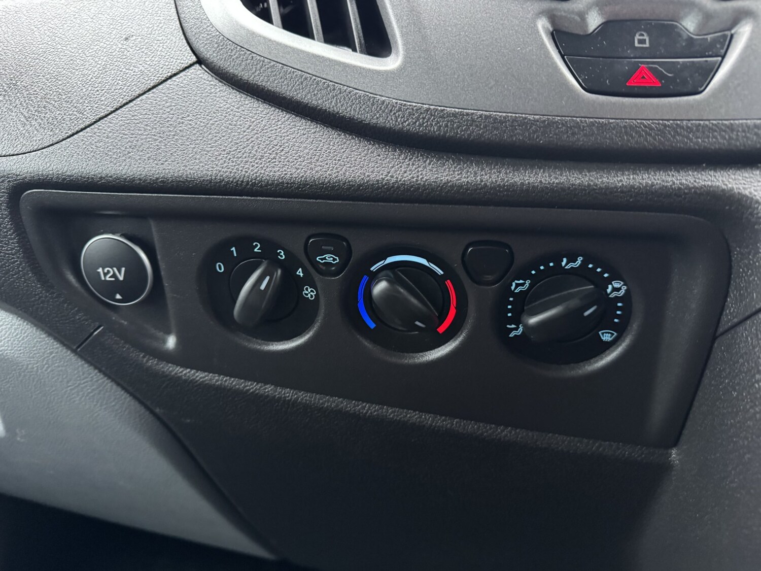 Used Ford Transit 2017 for sale - 77735653: Photo 28