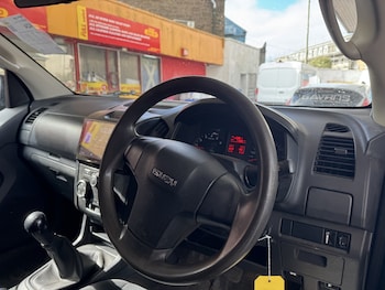 Used Isuzu D-Max 2013 for sale - 78070453: Photo