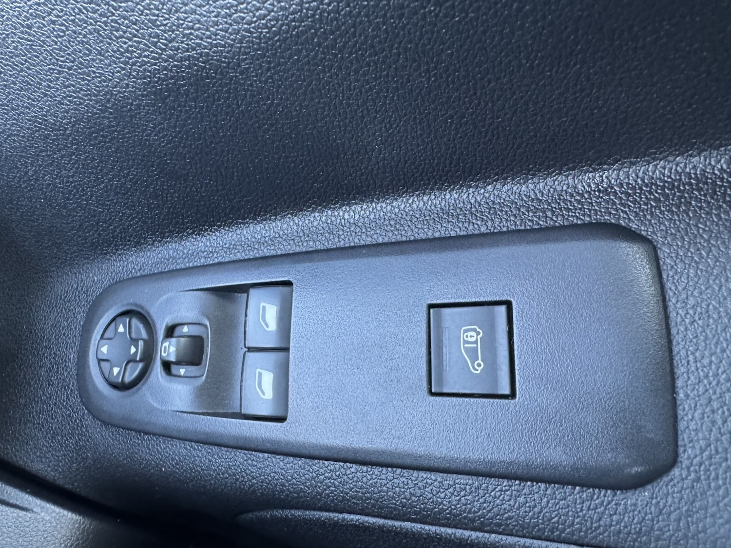 Used Peugeot Partner 2020 for sale - 77991585: Photo 25