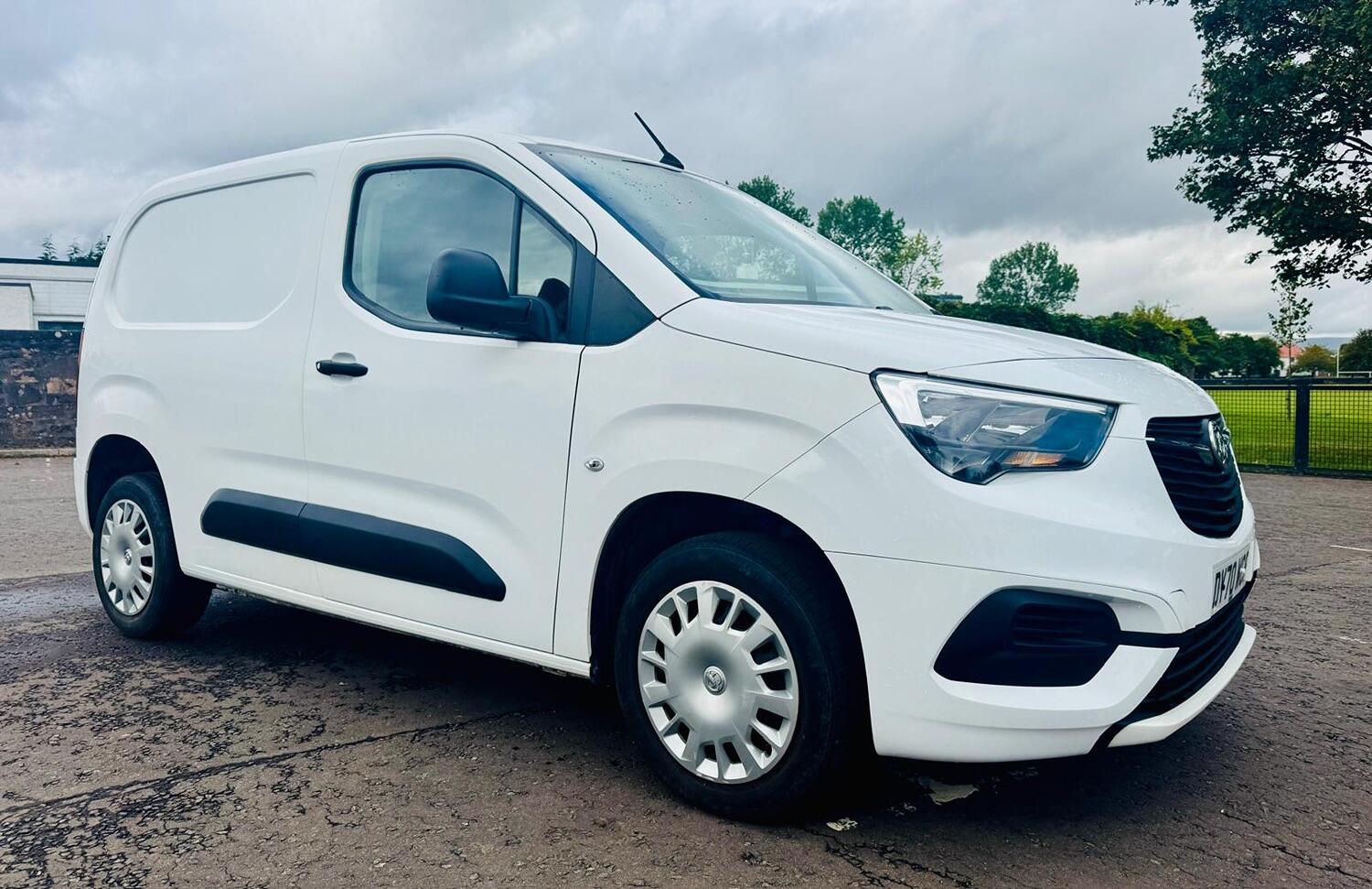 Used Vauxhall Combo 2020 for sale - 75913145: Photo 1