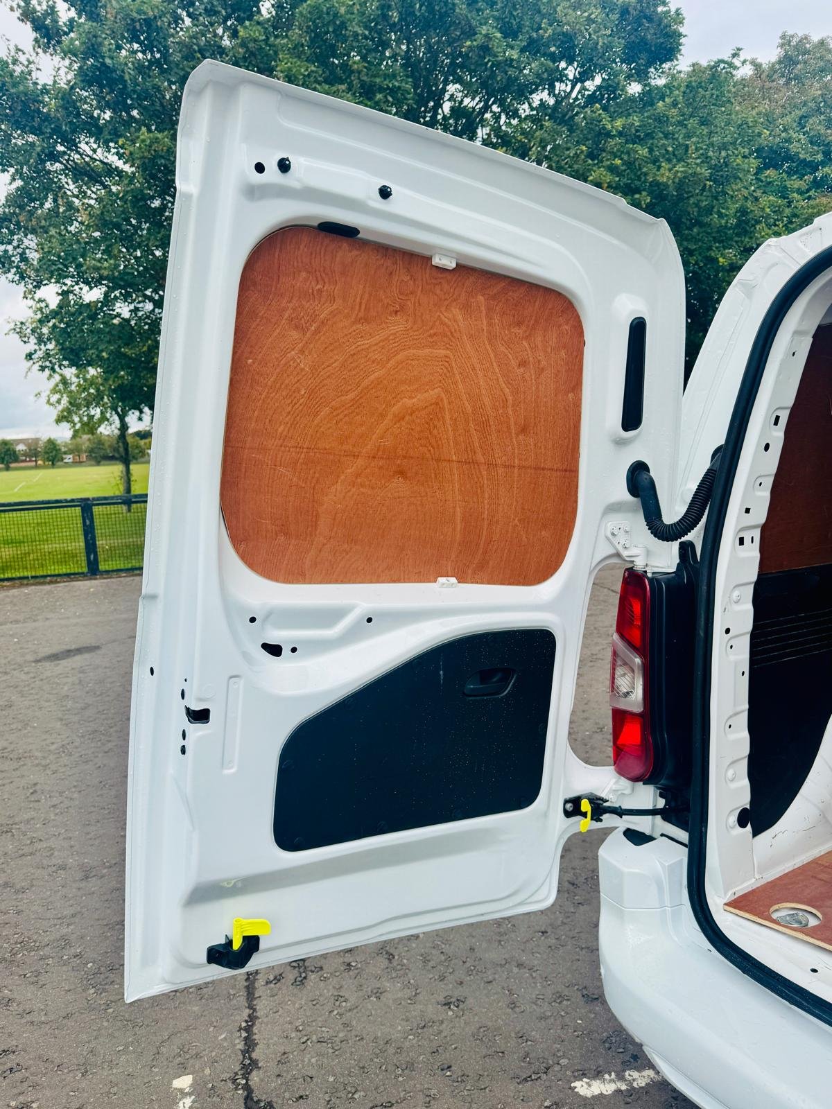 Used Vauxhall Combo 2020 for sale - 75913145: Photo 11