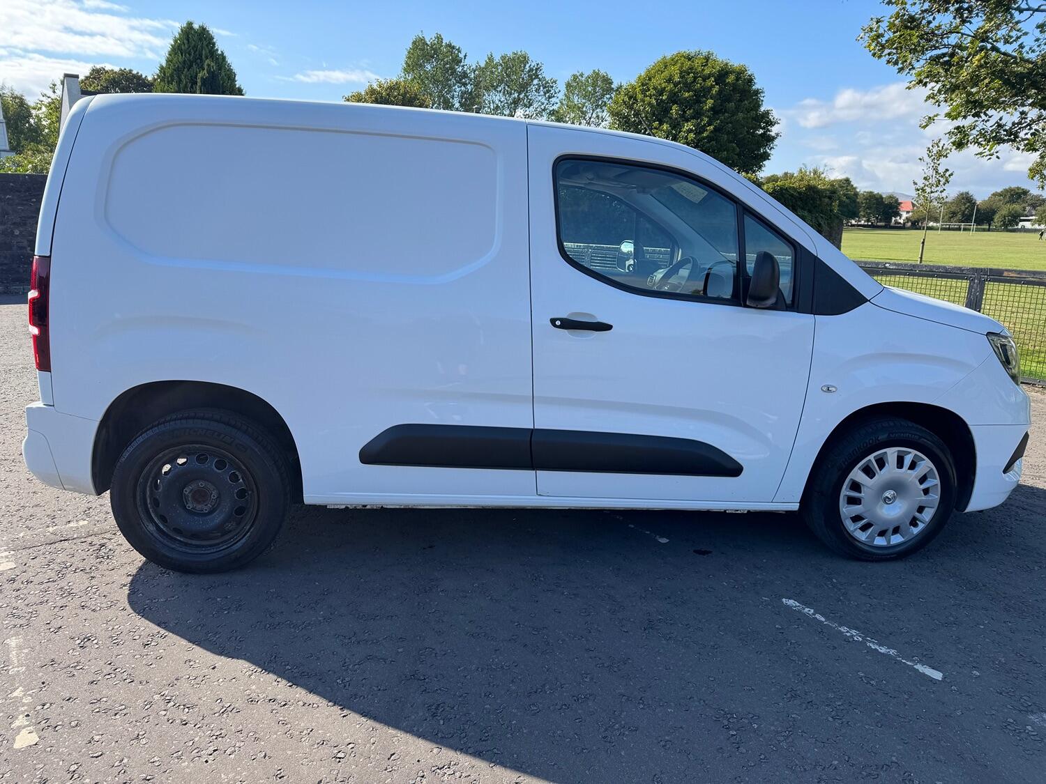Used Vauxhall Combo 2020 for sale - 75621230: Photo 8