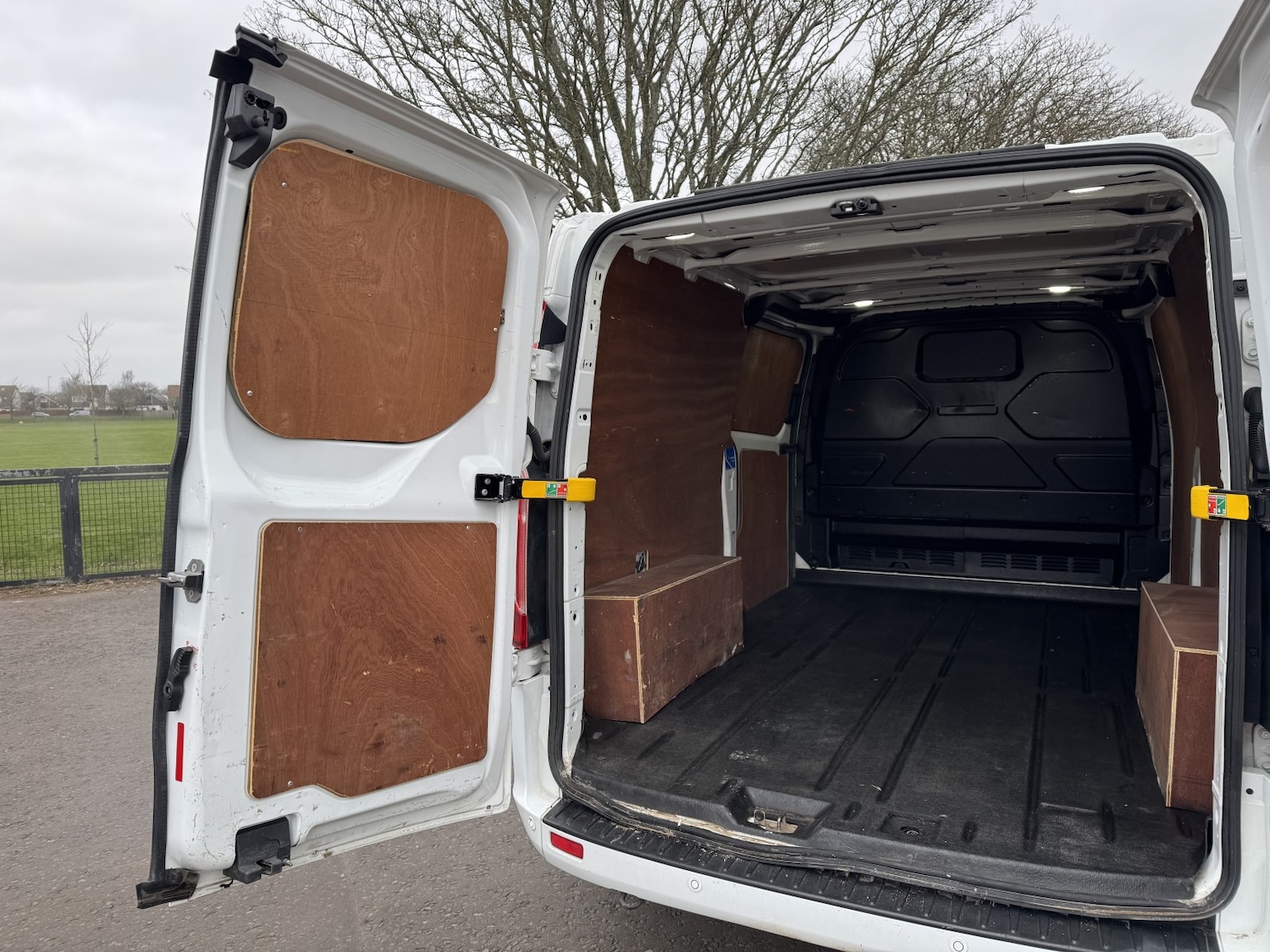 Used Ford Transit Custom 2020 for sale - 77735863: Photo 10