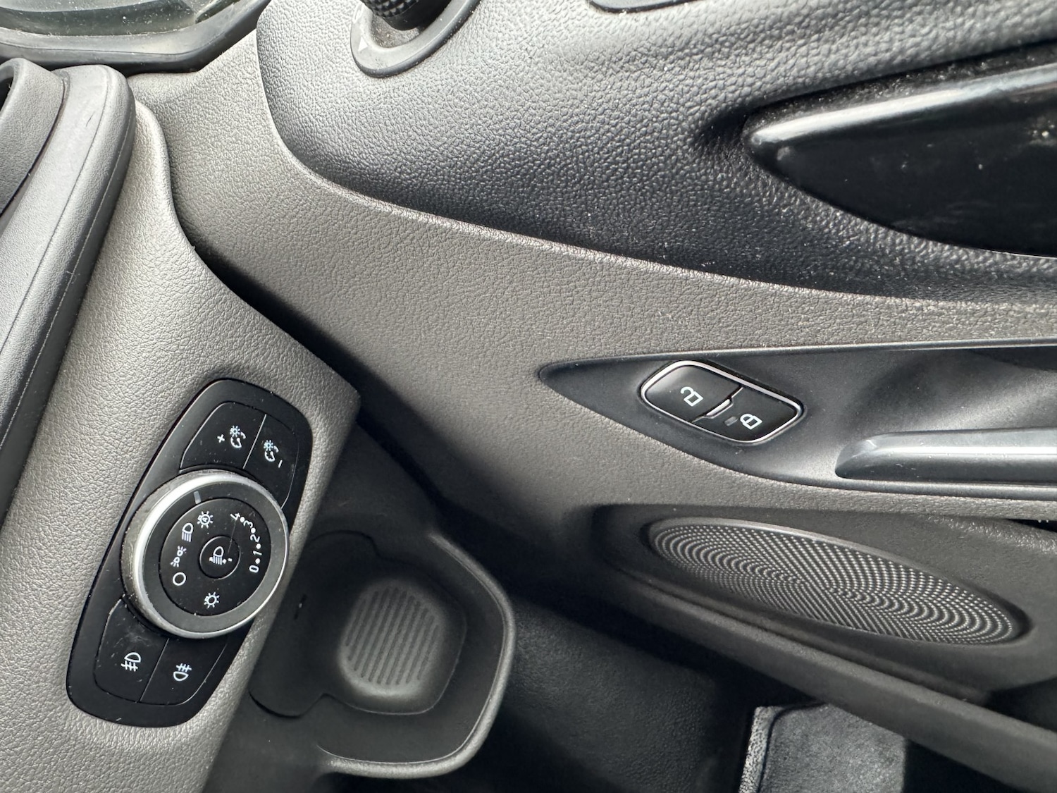 Used Ford Transit Custom 2020 for sale - 77735863: Photo 32