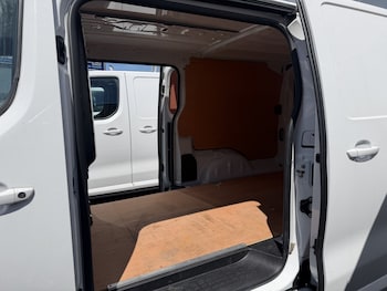 Used Vauxhall Vivaro 2023 for sale - 79205371: Photo