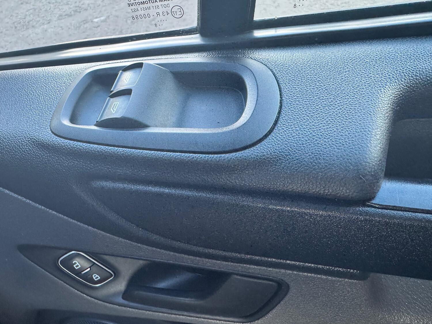 Used Ford Transit Custom 2018 for sale - 75898470: Photo 27