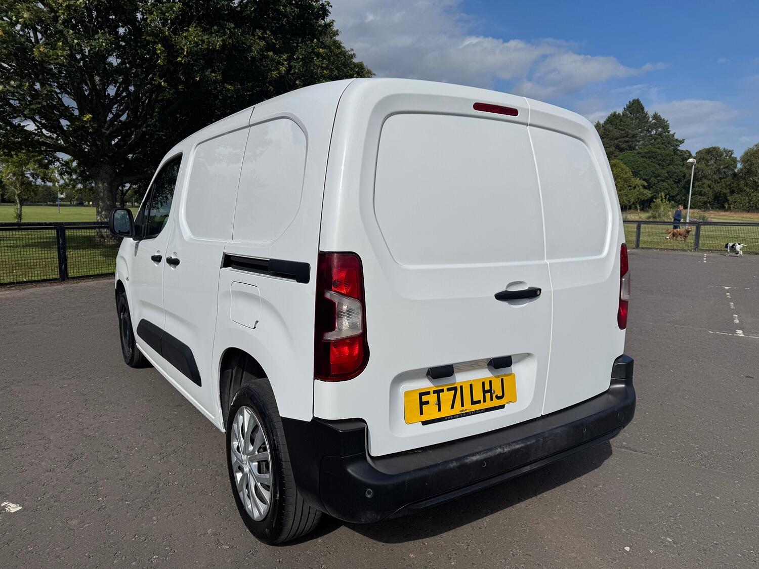 Used Citroen Berlingo 2022 for sale - 75898357: Photo 2