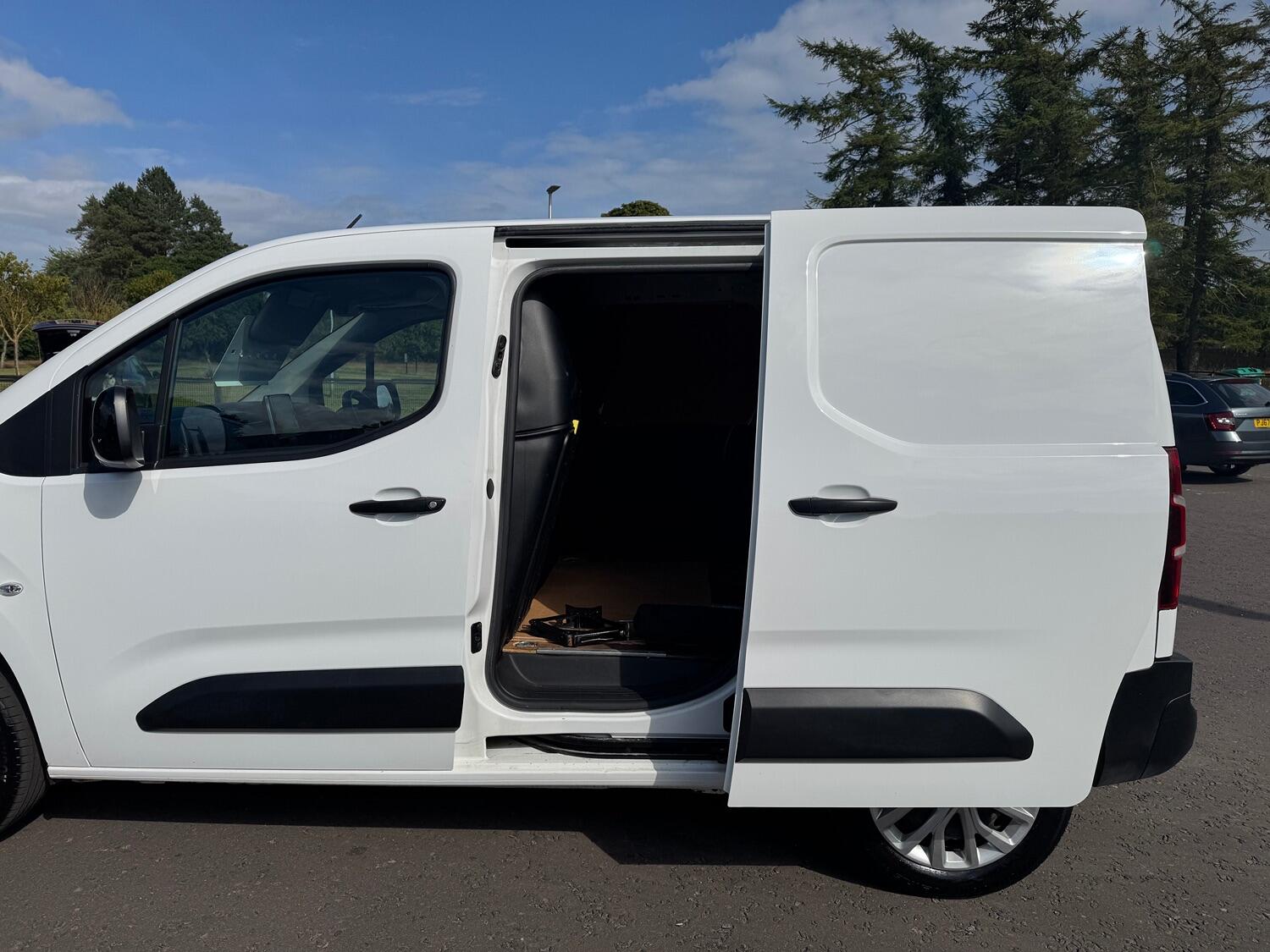 Used Citroen Berlingo 2022 for sale - 75898357: Photo 9