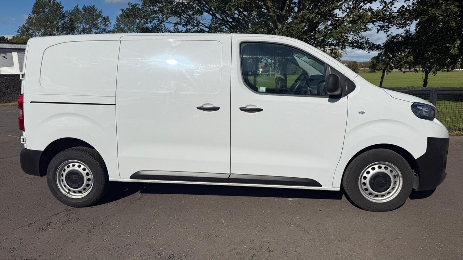 Used Peugeot Expert 2023 for sale - 75975594: Photo 2