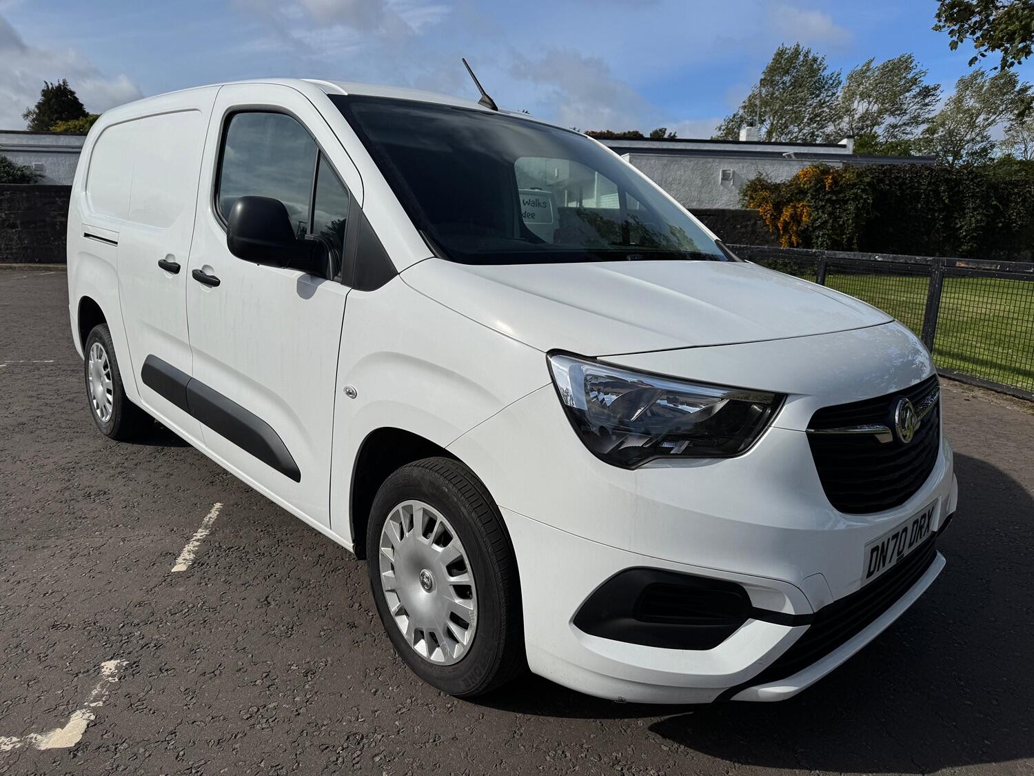 Used Vauxhall Combo 2020 for sale - 77735806: Photo 1