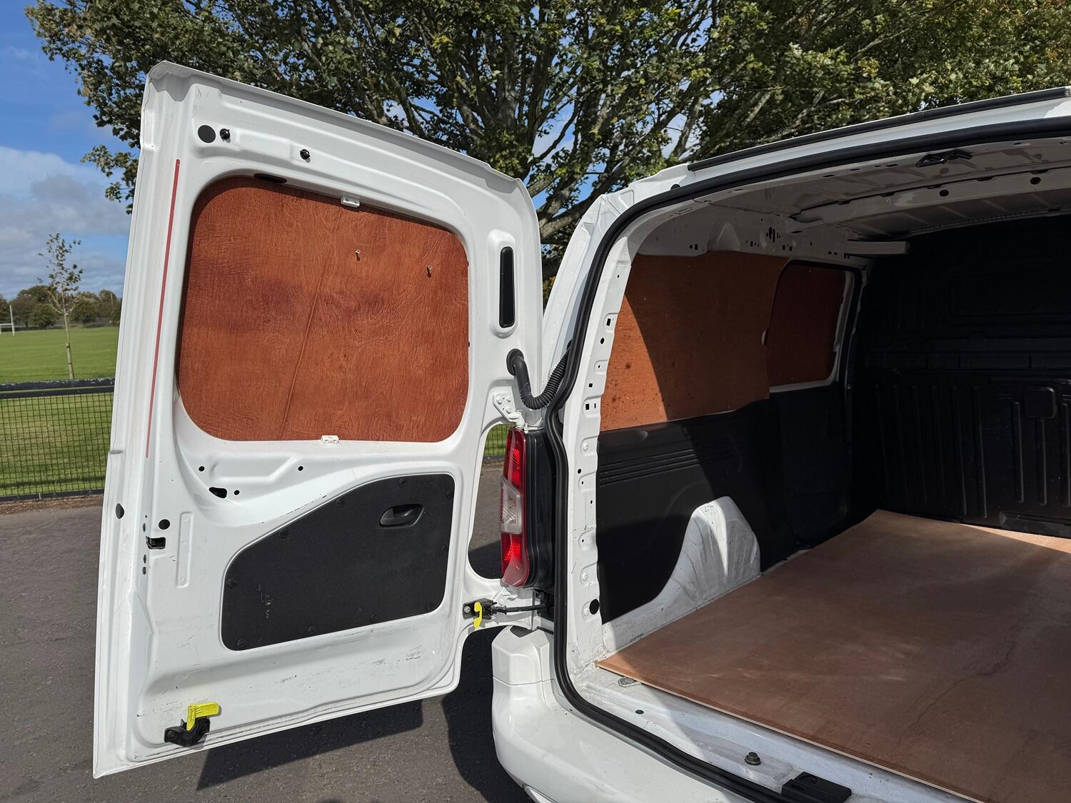 Used Vauxhall Combo 2020 for sale - 77735806: Photo 11