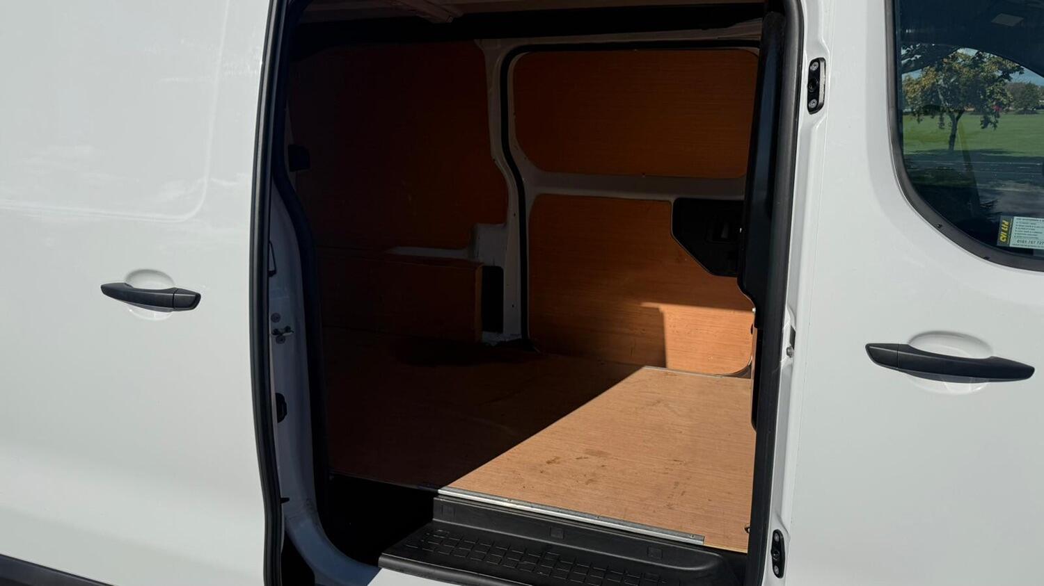 Used Peugeot Expert 2023 for sale - 77716454: Photo 9