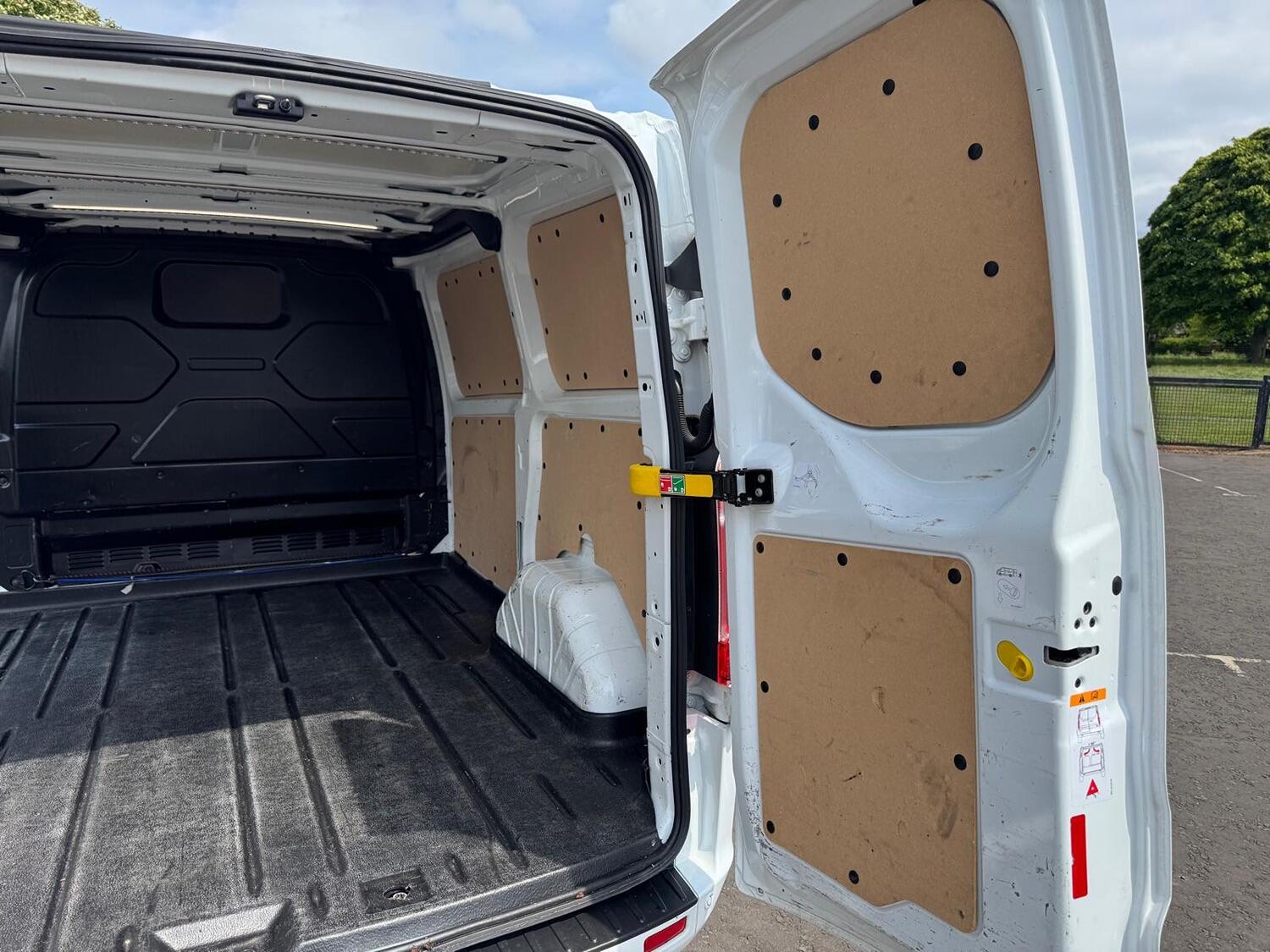 Used Ford Transit Custom 2023 for sale - 78112133: Photo 9