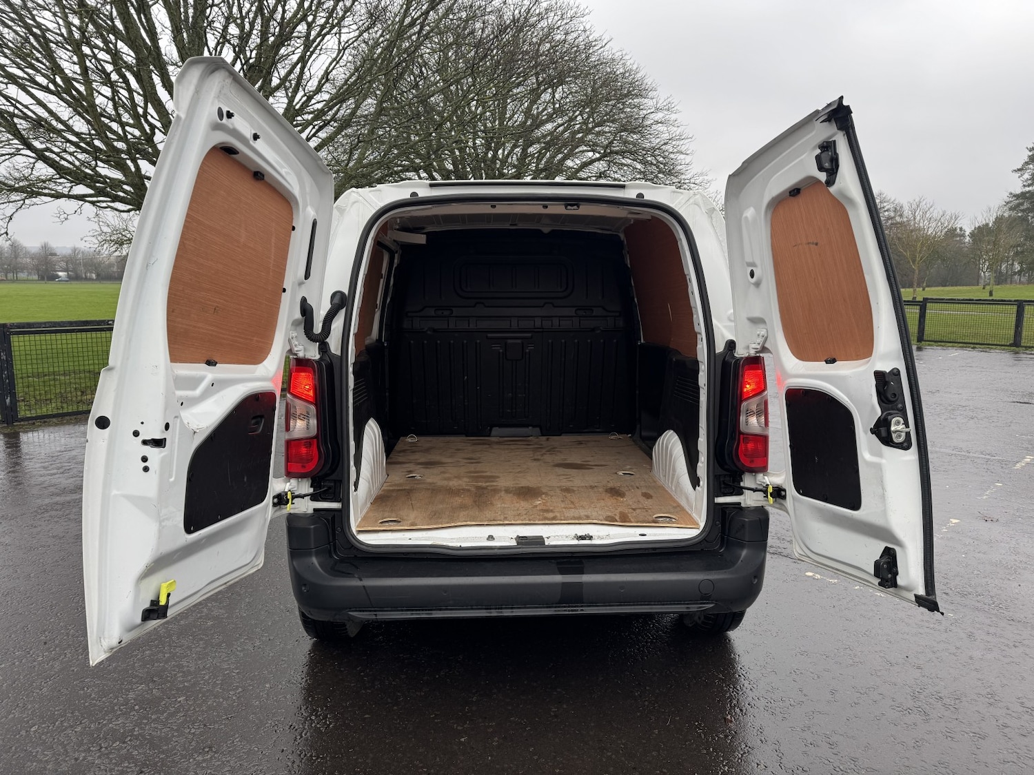 Used Vauxhall Combo 2021 for sale - 77807084: Photo 9