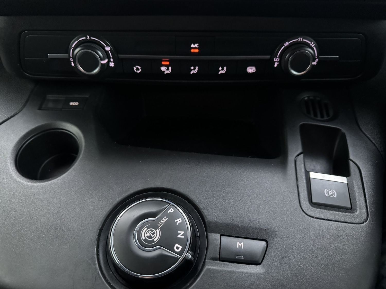 Used Peugeot Partner 2020 for sale - 77807079: Photo 24