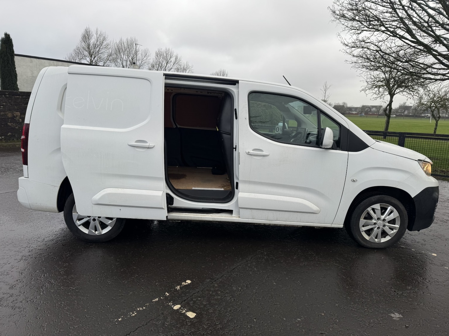 Used Peugeot Partner 2020 for sale - 77807079: Photo 9