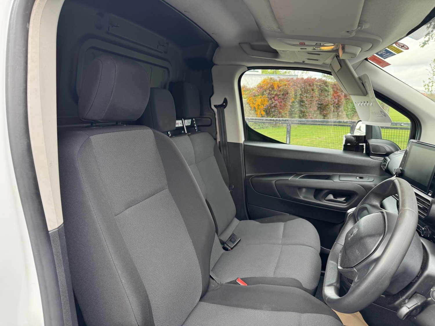 Used Peugeot Partner 2019 for sale - 76305517: Photo 16