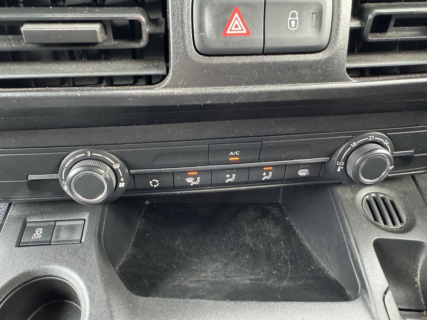 Used Peugeot Partner 2019 for sale - 76305517: Photo 18