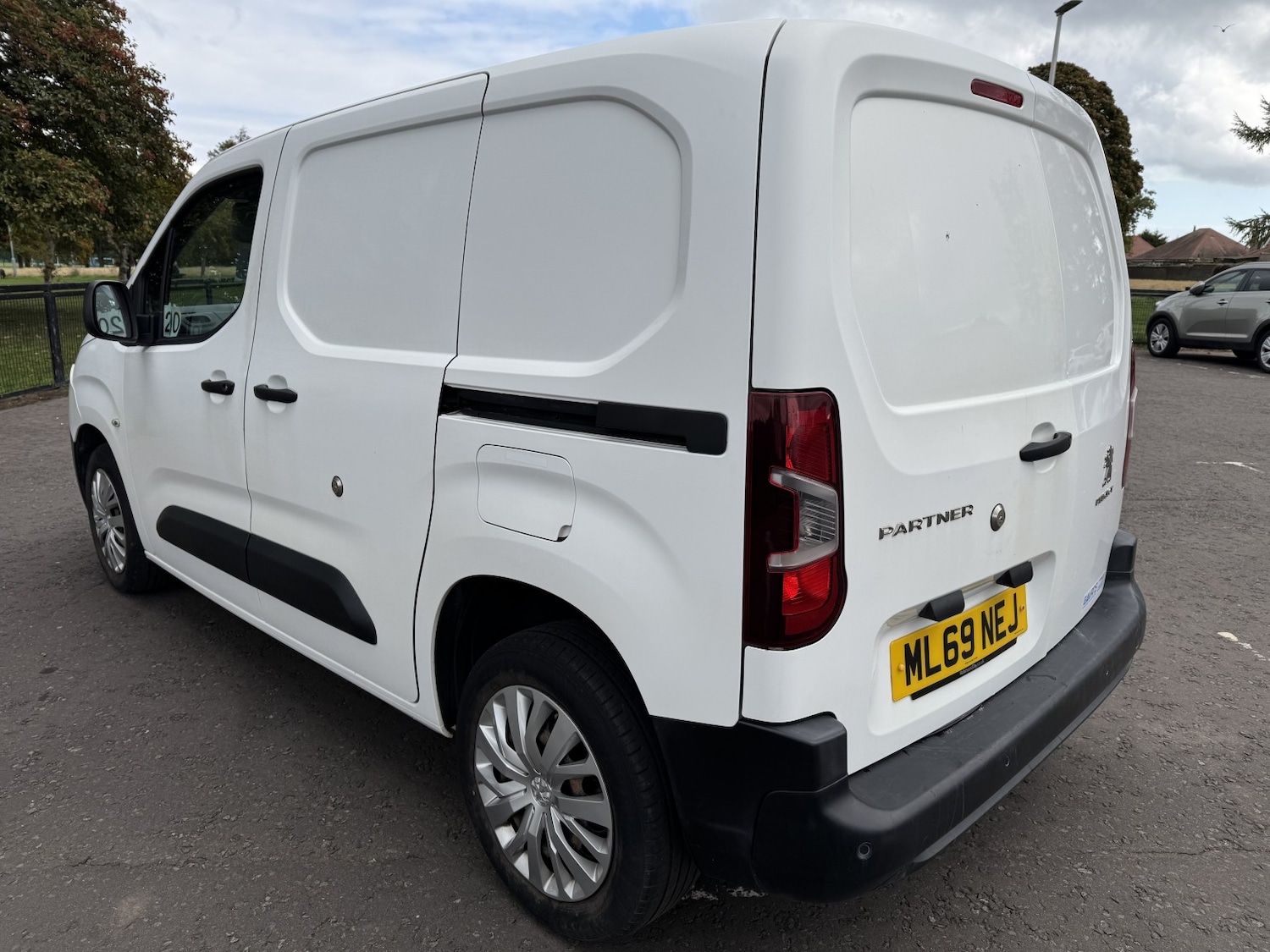 Used Peugeot Partner 2019 for sale - 76305517: Photo 5
