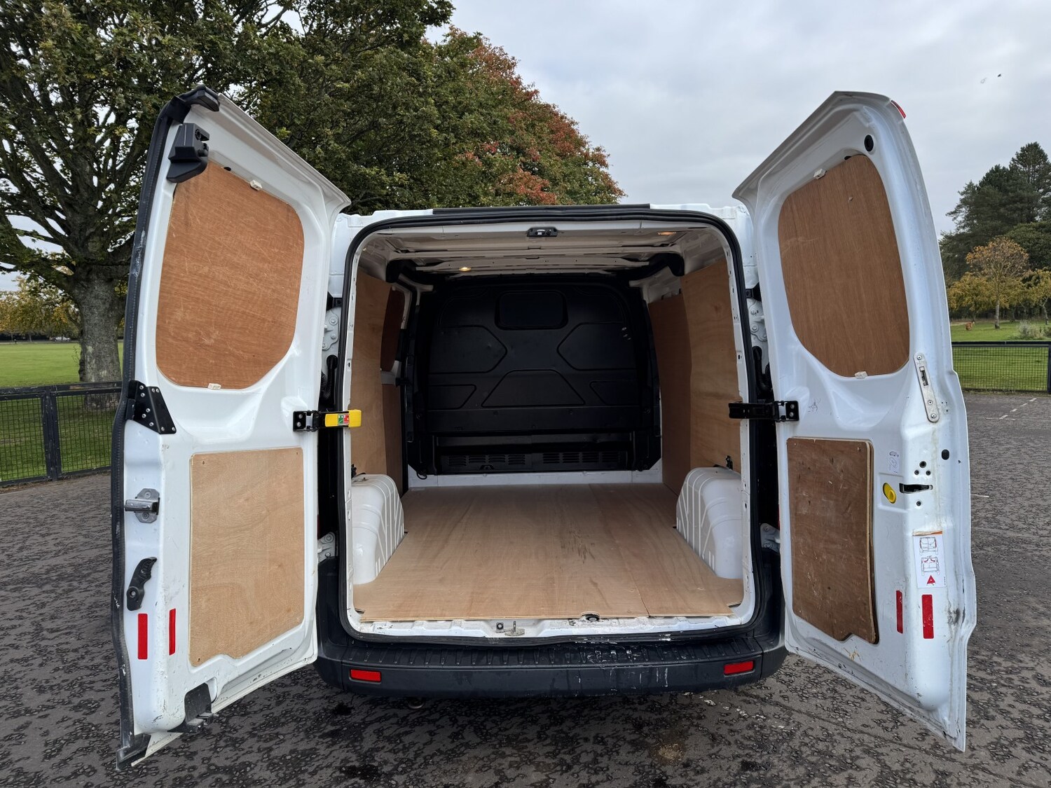 Used Ford Transit Custom 2017 for sale - 76149224: Photo 10