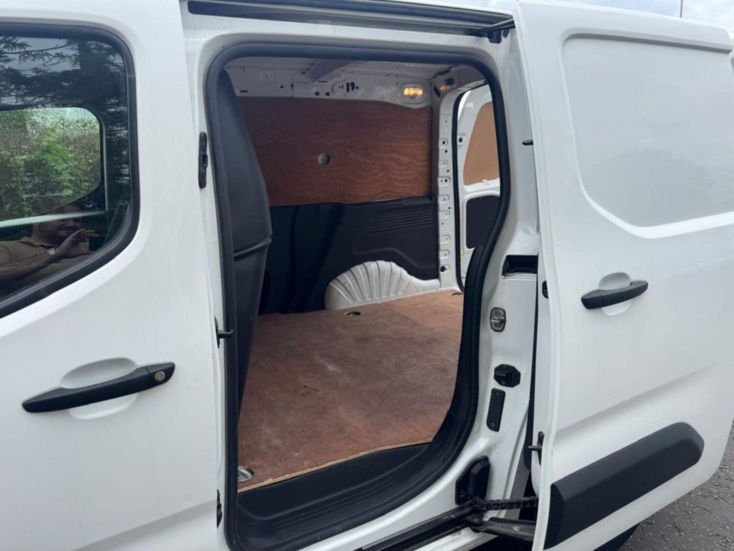 Used Vauxhall Combo 2021 for sale - 75664438: Photo 11