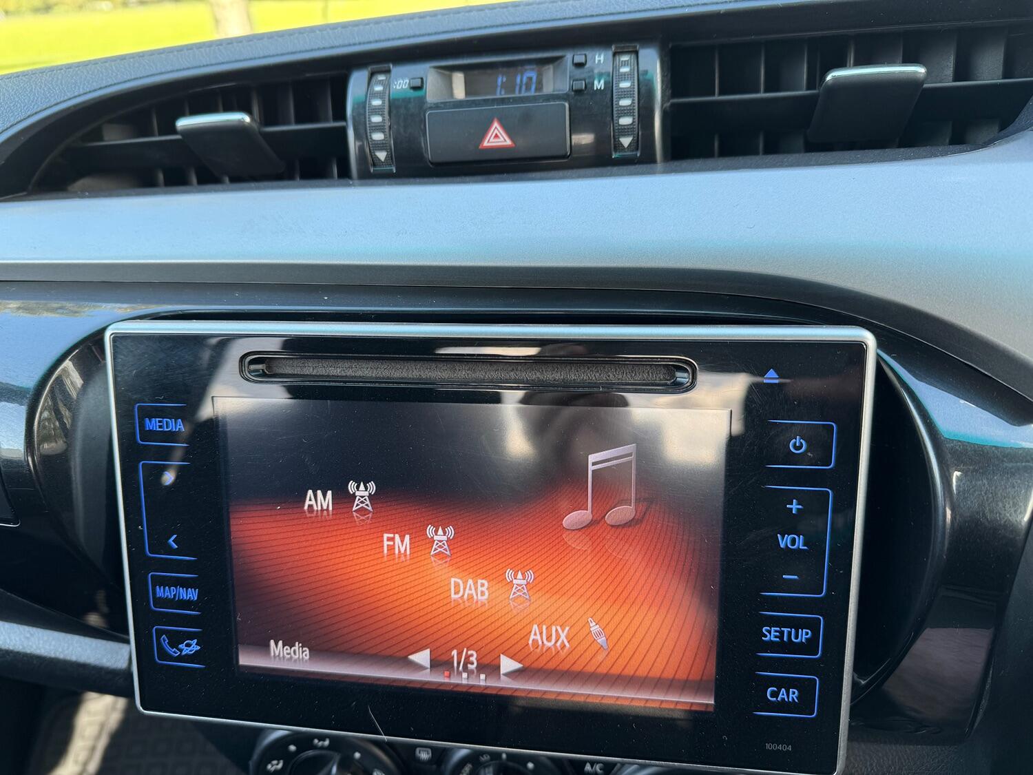 Used Toyota Hilux 2018 for sale - 76794664: Photo 14