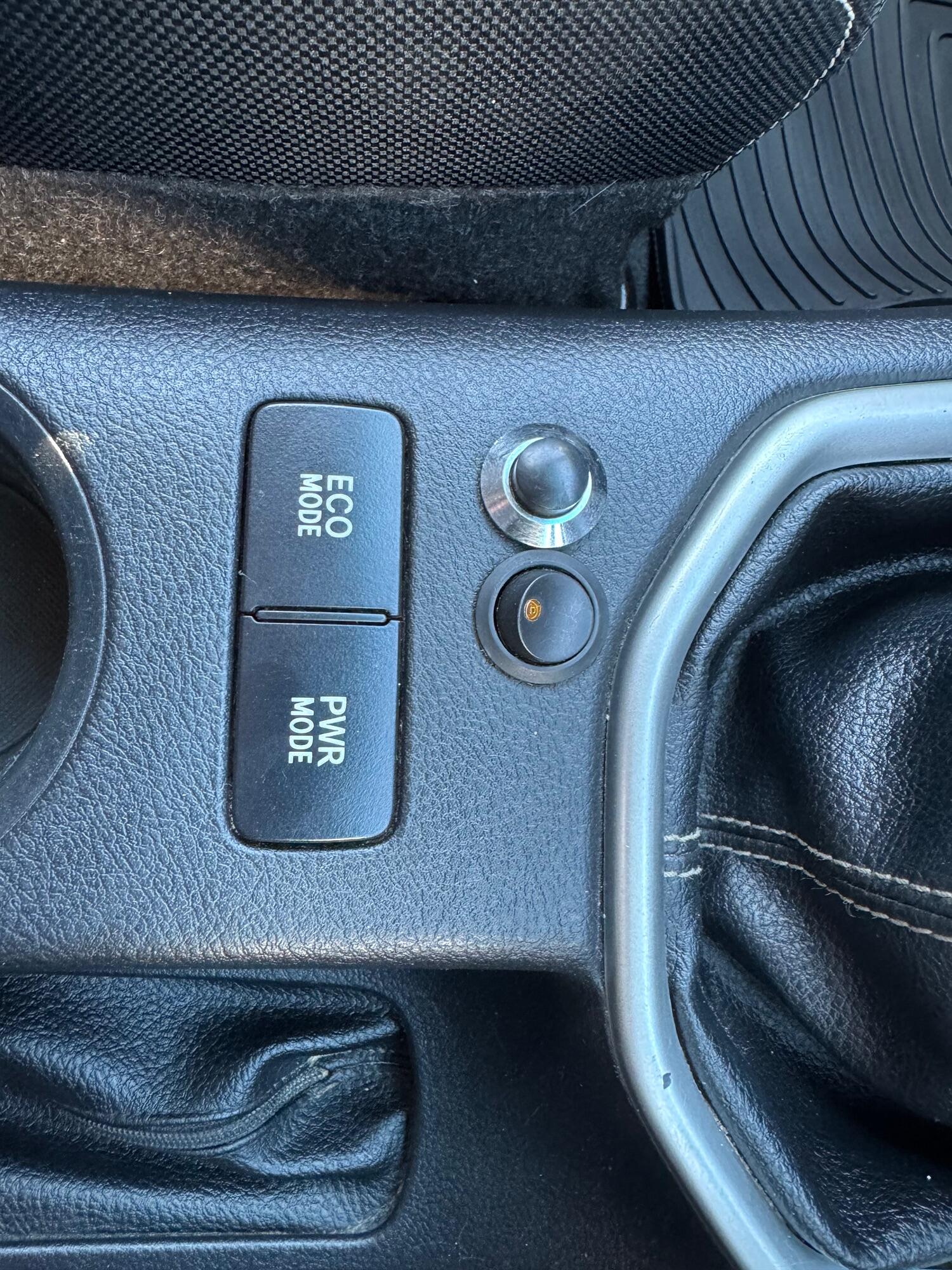 Used Toyota Hilux 2018 for sale - 76794664: Photo 24