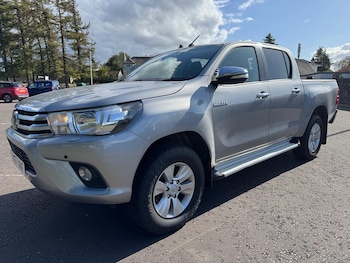 Used Toyota Hilux 2018 for sale - 76794664: Photo