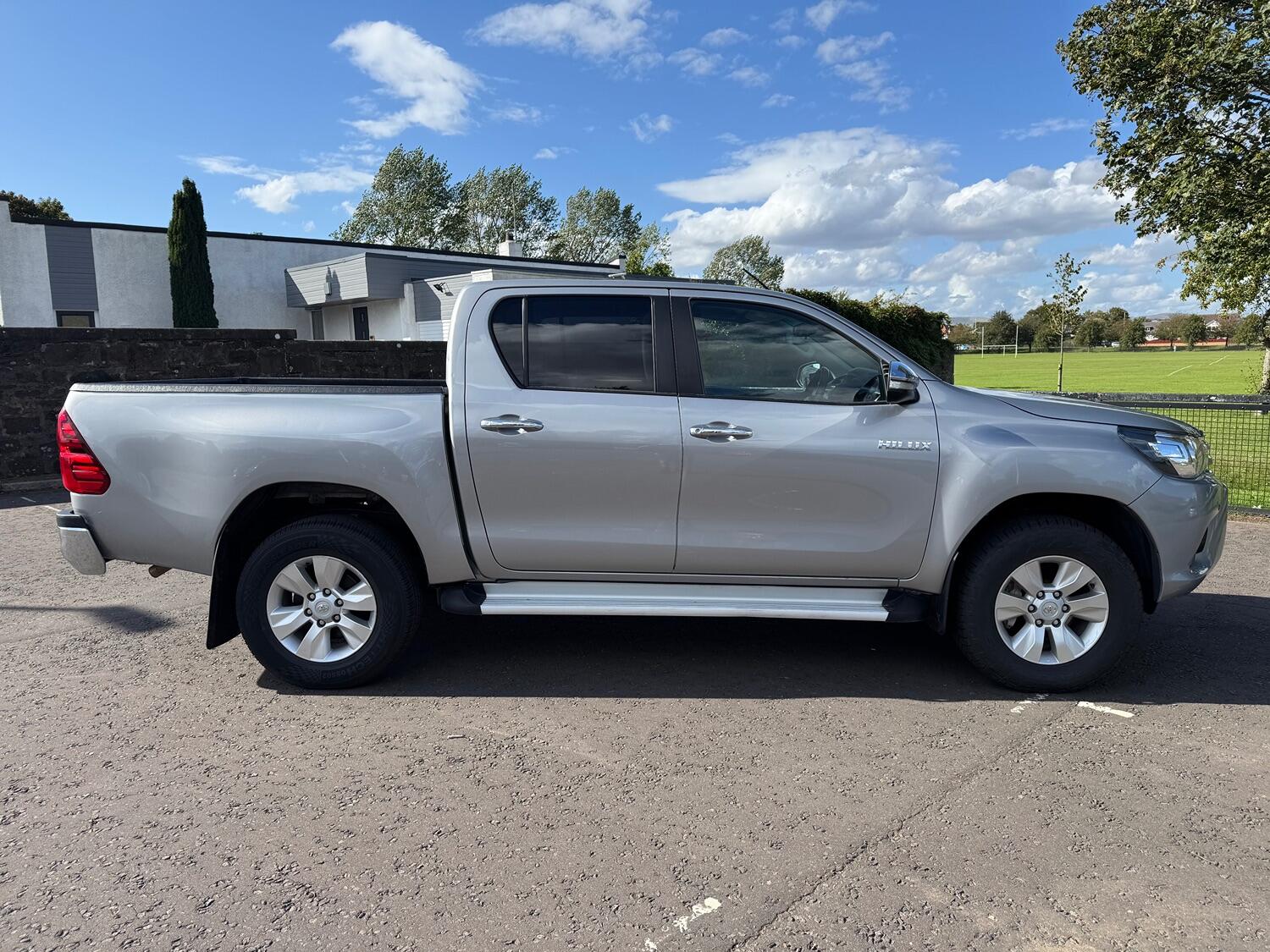 Used Toyota Hilux 2018 for sale - 76794664: Photo 8