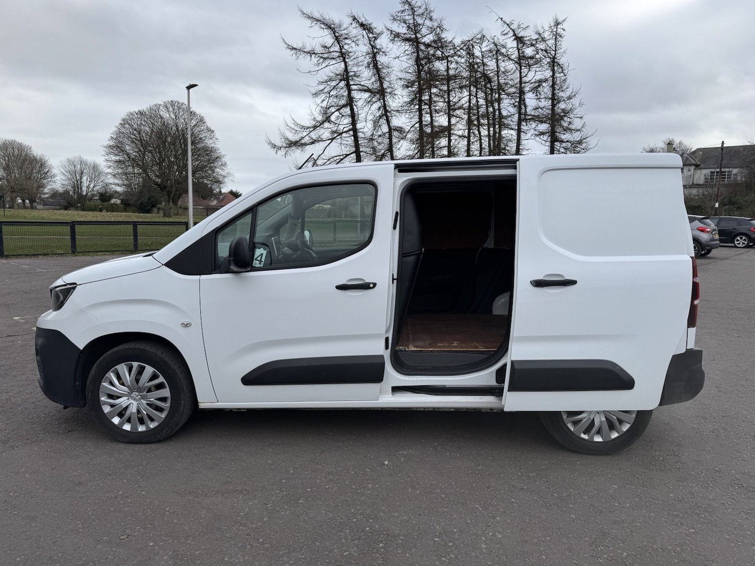 Used Peugeot Partner 2019 for sale - 77735861: Photo 12