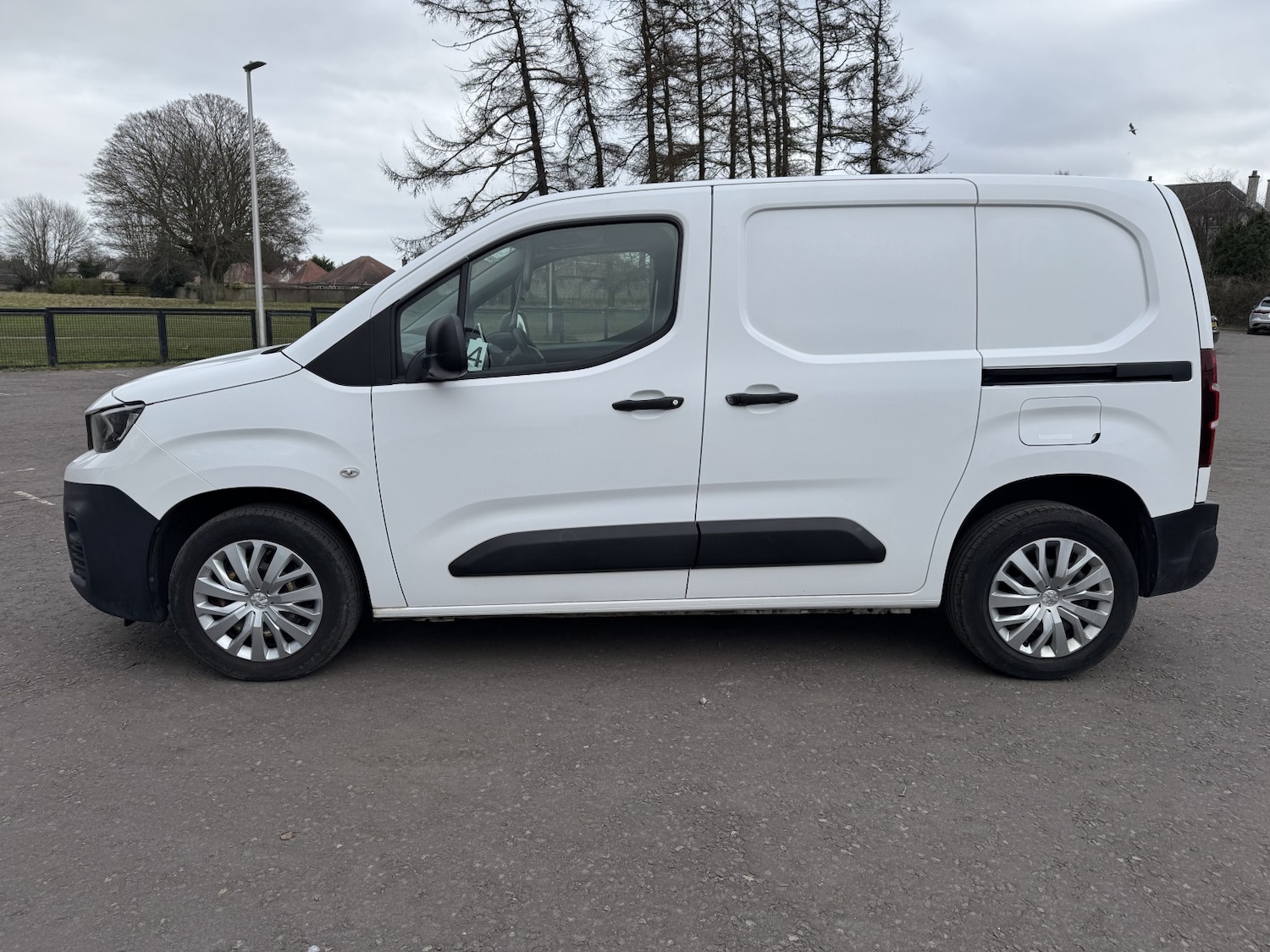 Used Peugeot Partner 2019 for sale - 77735861: Photo 4