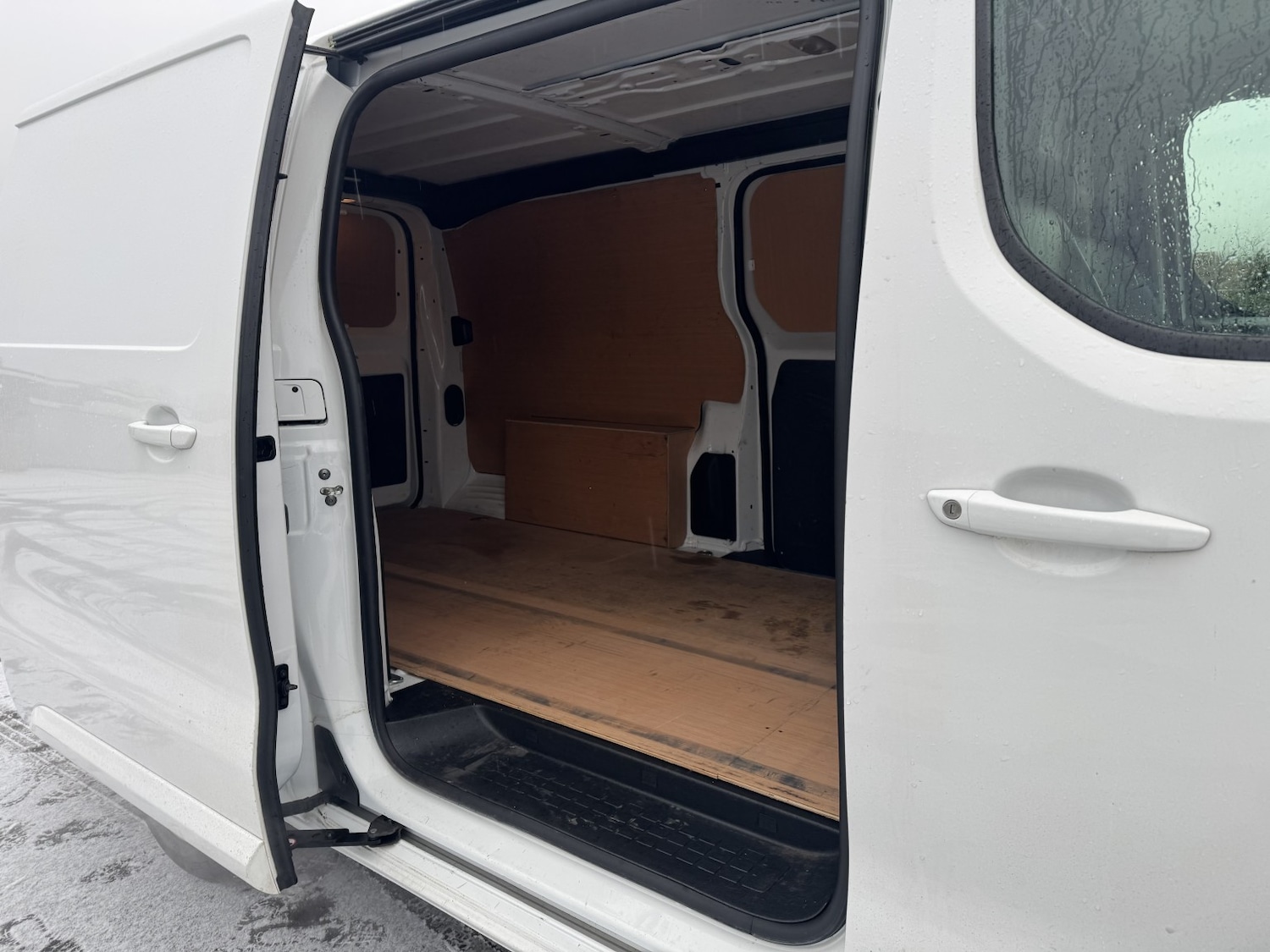 Used Vauxhall Vivaro 2020 for sale - 77735725: Photo 11