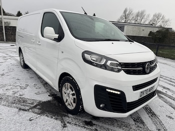Vauxhall Vivaro feature image