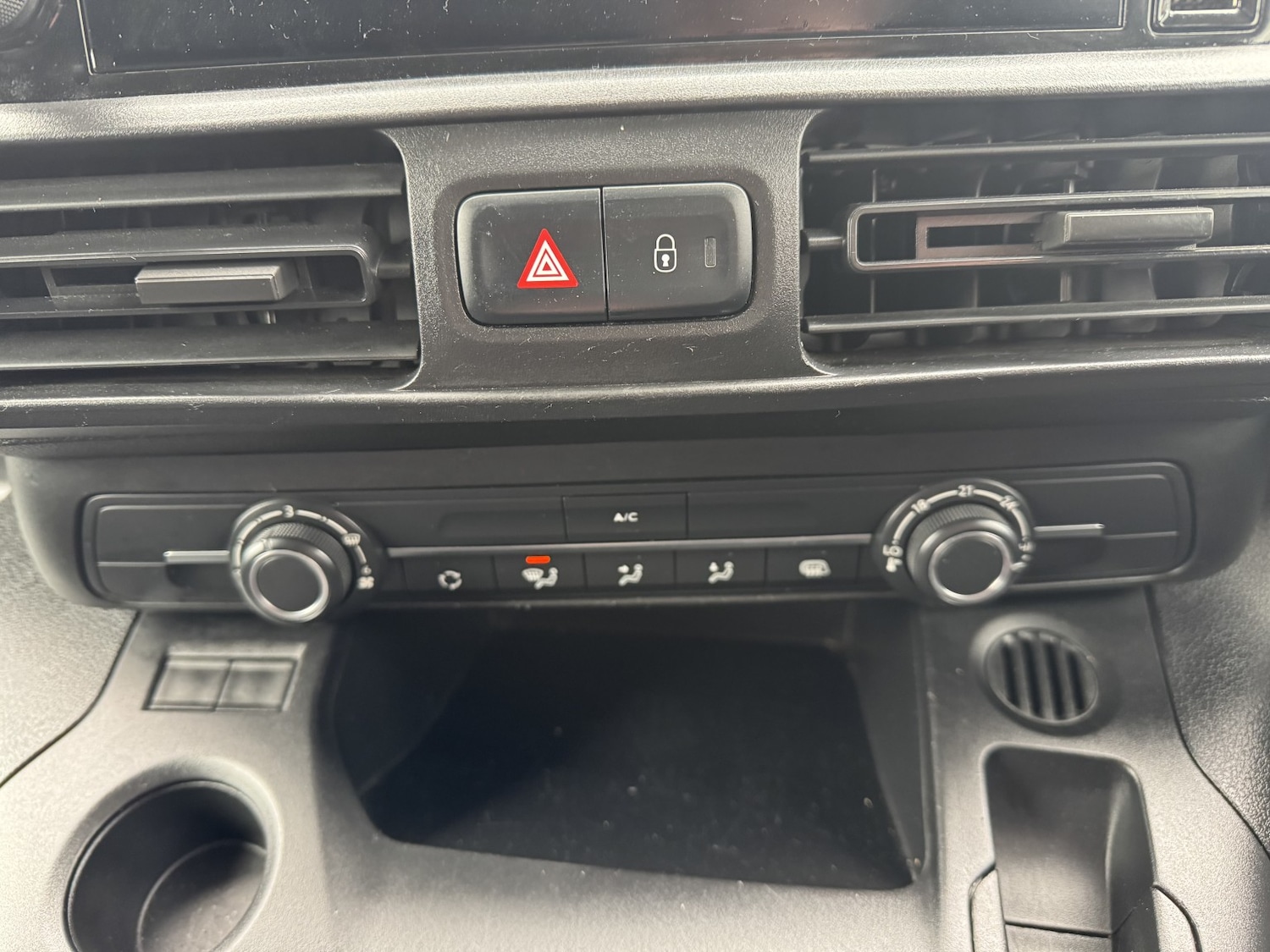 Used Vauxhall Combo 2020 for sale - 77735858: Photo 20