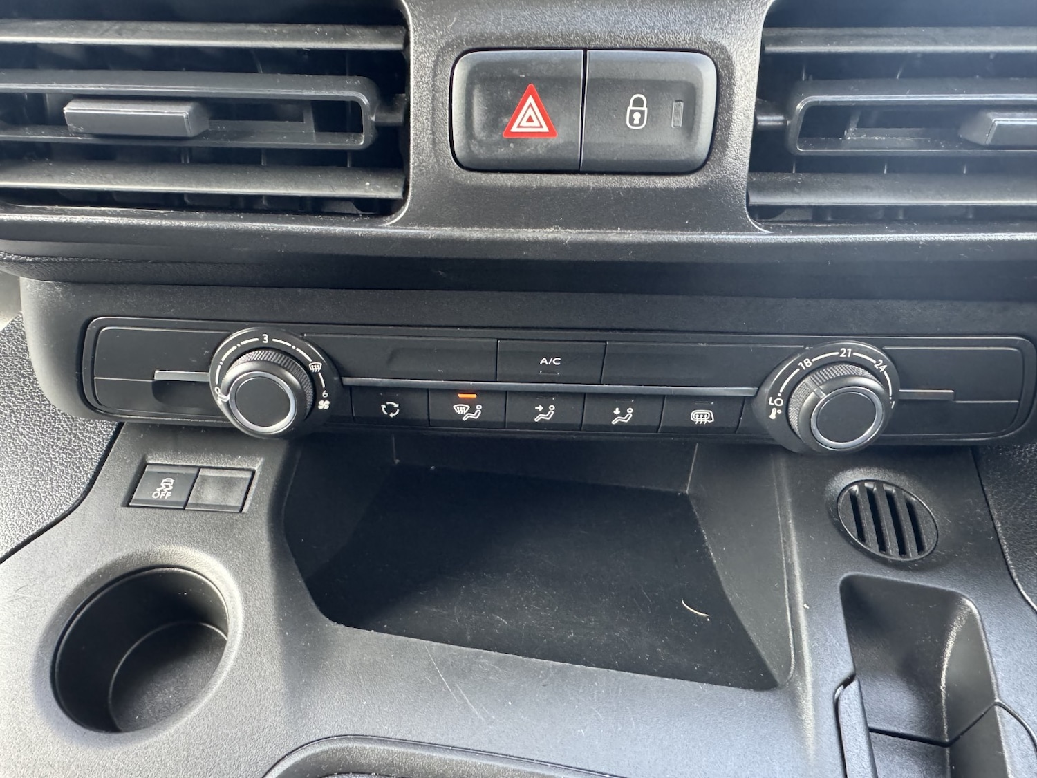 Used Toyota ProAce 2022 for sale - 76305655: Photo 24